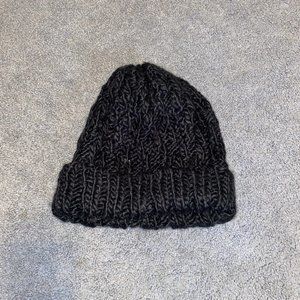 GAP Cable Knit Black Soft Beanie Hat